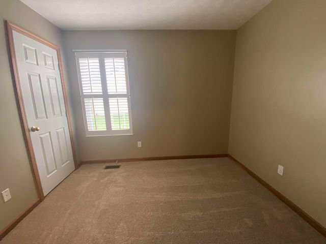408 Deerwood Drive 408 Deerwood Drive, Piqua, OH 45356
