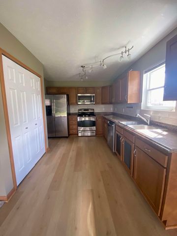 408 Deerwood Drive 408 Deerwood Drive, Piqua, OH 45356