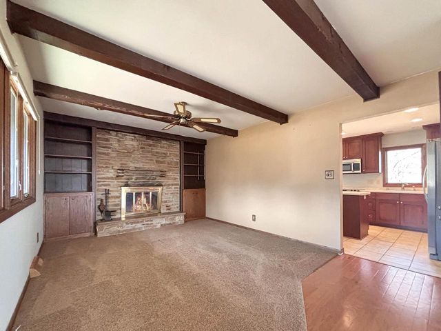 W270N198 Arrowhead TRAIL, Waukesha, WI 53188