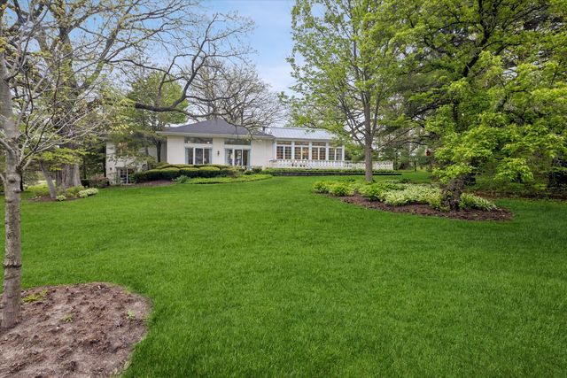 534 Plymouth Court, Frankfort, IL 60423