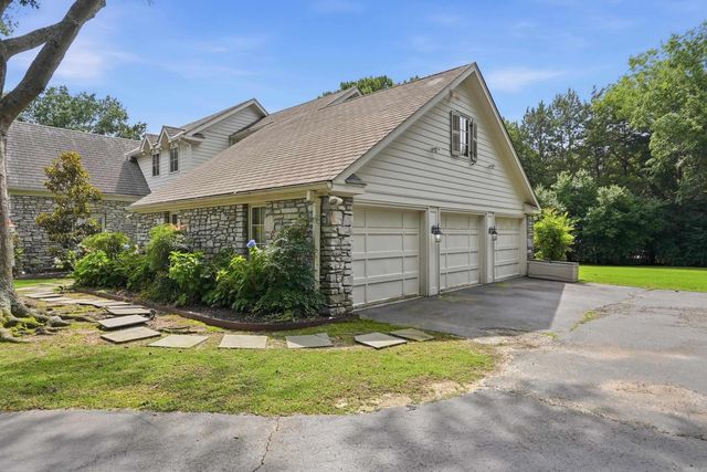 2590 Adamsbrooke Drive, Conway, AR 72034