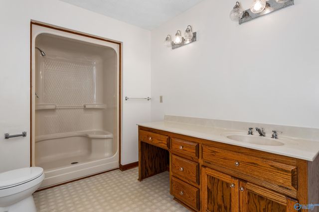 124 Mountain Creek Drive, Gadsden, AL 35901