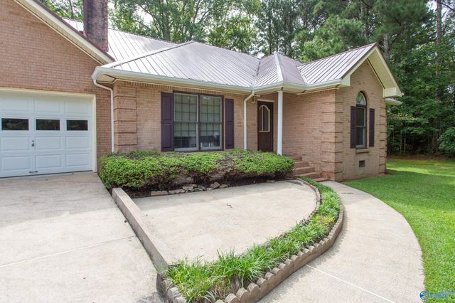 124 Mountain Creek Drive, Gadsden, AL 35901