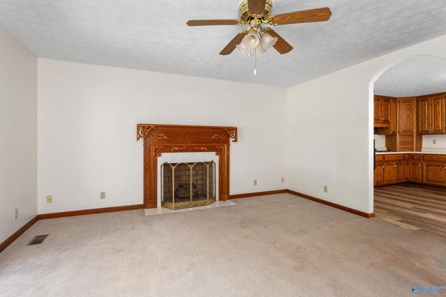 124 Mountain Creek Drive, Gadsden, AL 35901