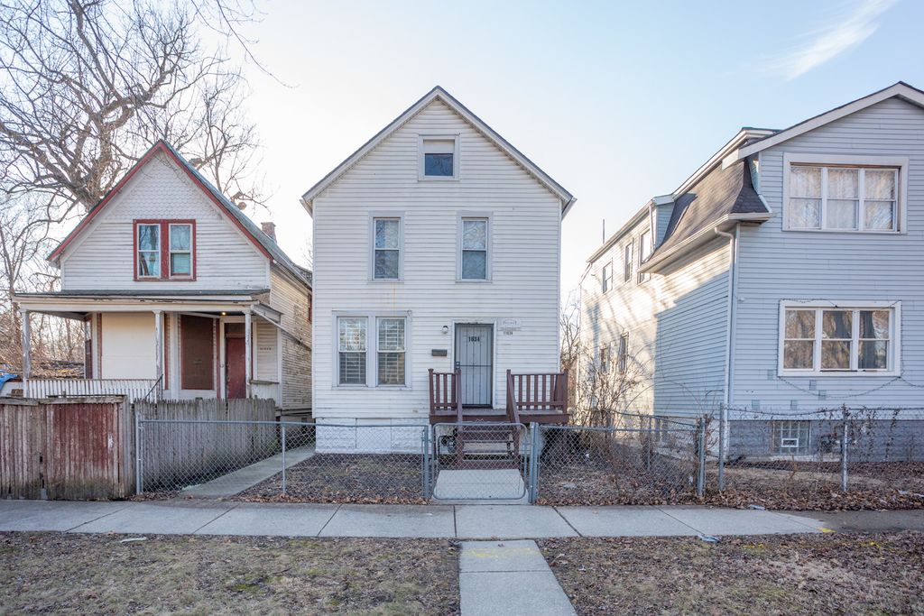 11634 S Princeton Avenue, Chicago, IL 60628