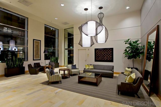 645 Front St 1703, San Diego, CA 92101