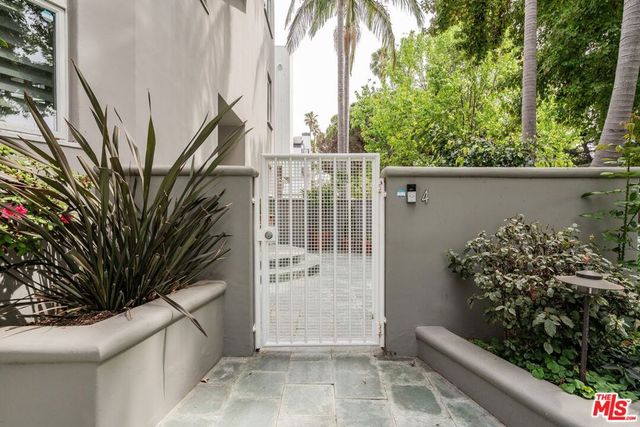 833 17th Street 4, Santa Monica, CA 90403