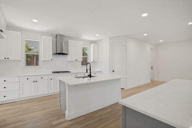 297 Talbot Lane, Sunnyvale, TX 75182