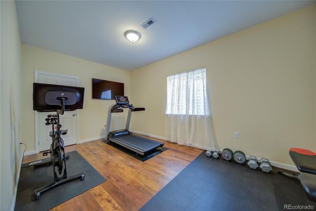 63 Lakeview Circle, Fort Morgan, CO 80701