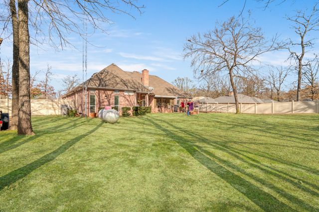 283 Butternut Lane, Powderly, TX 75473