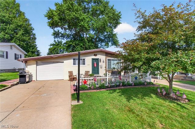 555 Standish Street NW, Massillon, OH 44647