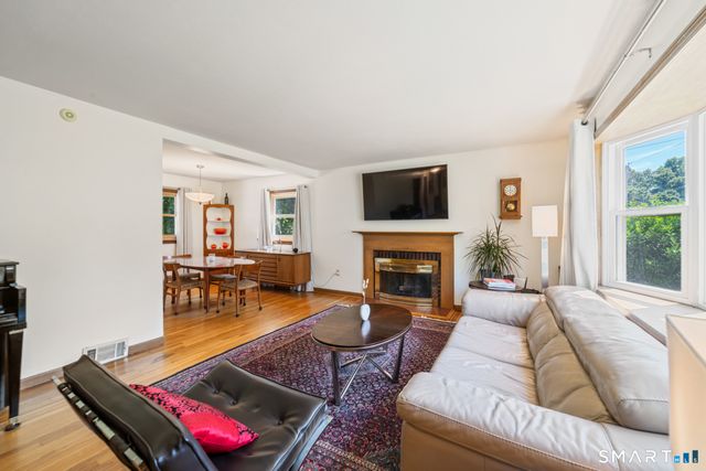 26 Corbin Road, Hamden, CT 06517