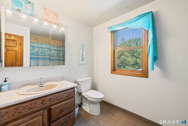 26 Corbin Road, Hamden, CT 06517