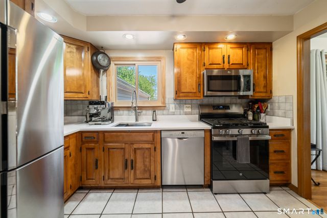 26 Corbin Road, Hamden, CT 06517