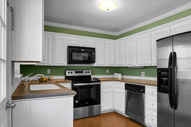 129 Melrose Place, Moncks Corner, SC 29461