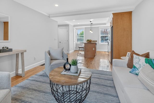 122-124 Charles St 124-1, Cambridge, MA 02141