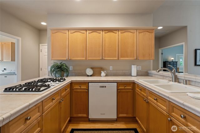 5306 58th Avenue Ct W, University Place, WA 98467