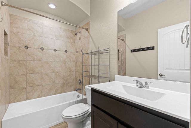 1721 Cross Creek Lane, Cleburne, TX 76033