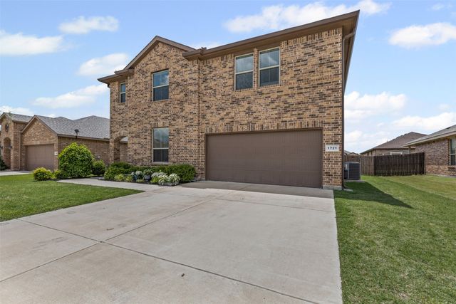 1721 Cross Creek Lane, Cleburne, TX 76033