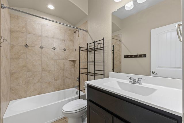 1721 Cross Creek Lane, Cleburne, TX 76033