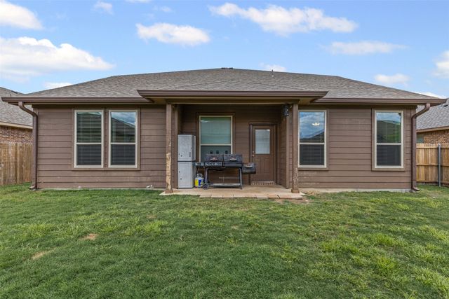 1721 Cross Creek Lane, Cleburne, TX 76033