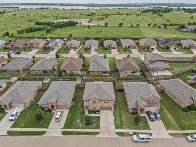 1721 Cross Creek Lane, Cleburne, TX 76033