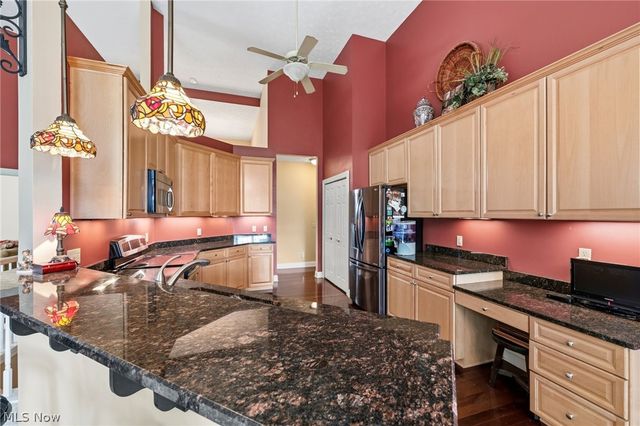 11512 Coopers Run, Strongsville, OH 44149
