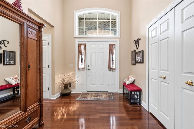 11512 Coopers Run, Strongsville, OH 44149