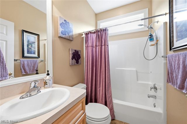 11512 Coopers Run, Strongsville, OH 44149