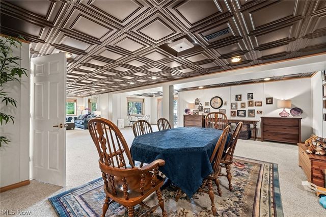 11512 Coopers Run, Strongsville, OH 44149
