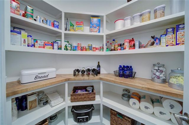 6988 Flagstone Way, Flowery Branch, GA 30542