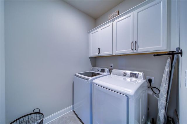 6988 Flagstone Way, Flowery Branch, GA 30542