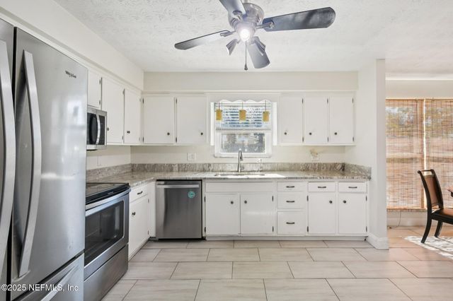 5512 JACKSON Avenue, Orange Park, FL 32073