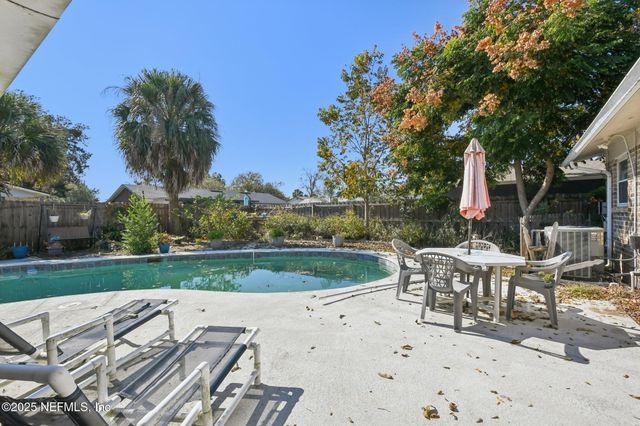 5512 JACKSON Avenue, Orange Park, FL 32073