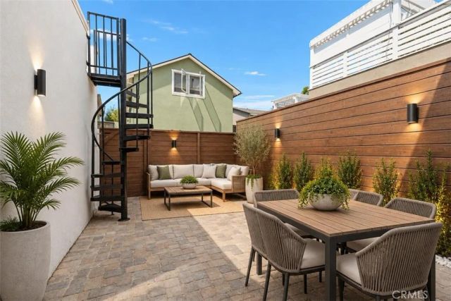 319 62nd, Newport Beach, CA 92663