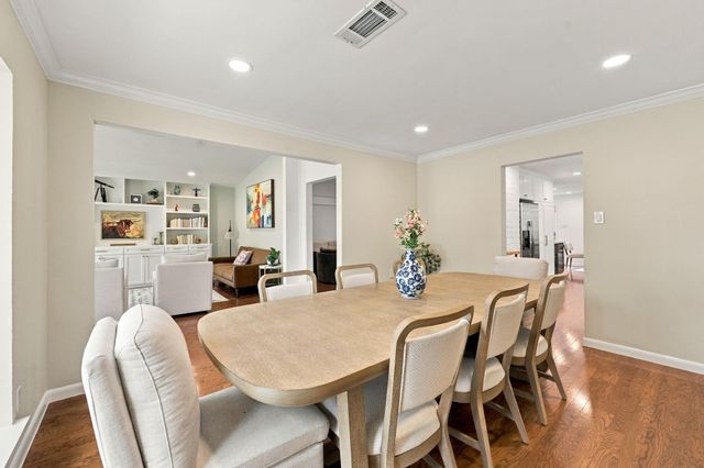 11307 Valley Spring Drive, Houston, TX 77043