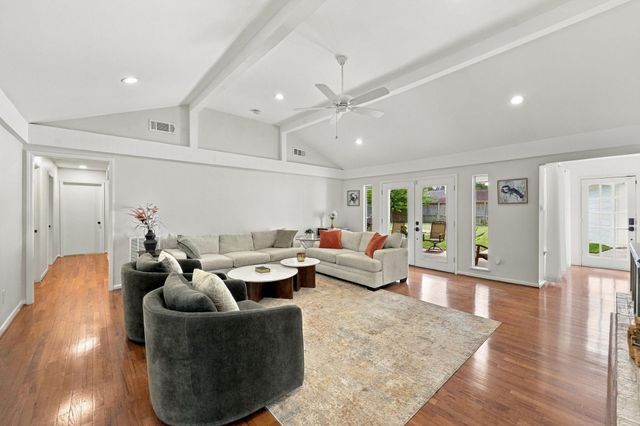 11307 Valley Spring Drive, Houston, TX 77043