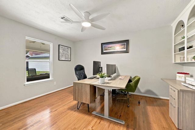 11307 Valley Spring Drive, Houston, TX 77043