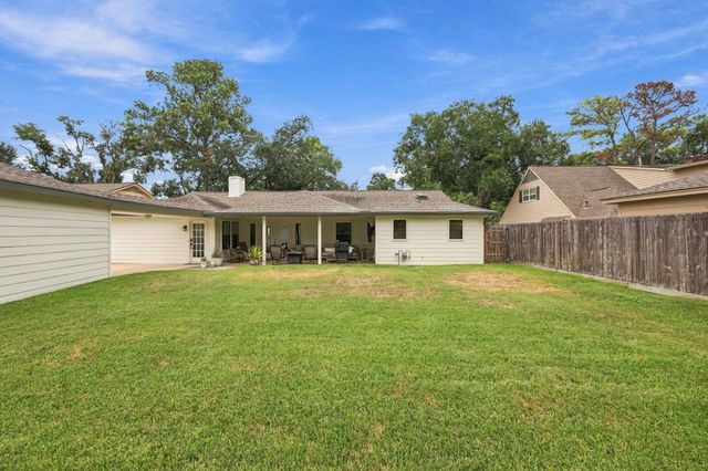 11307 Valley Spring Drive, Houston, TX 77043