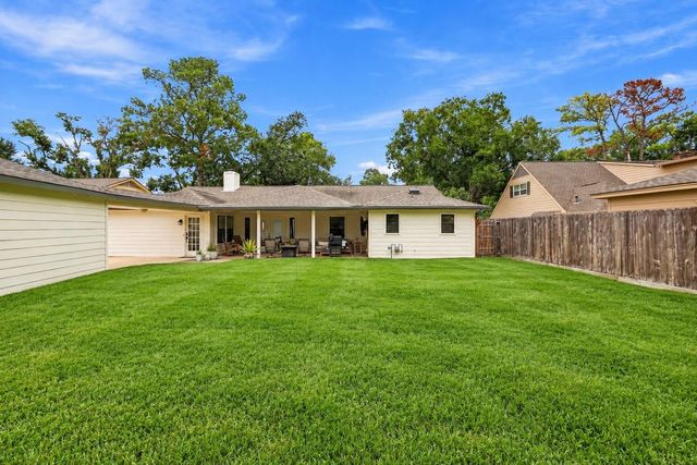 11307 Valley Spring Drive, Houston, TX 77043