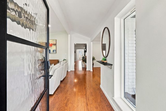 11307 Valley Spring Drive, Houston, TX 77043