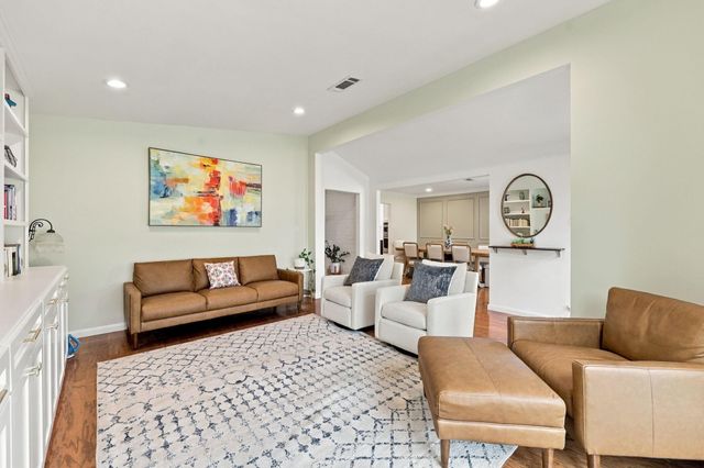 11307 Valley Spring Drive, Houston, TX 77043