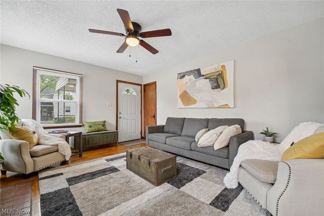 1560 Garling Avenue, Columbus, OH 43223