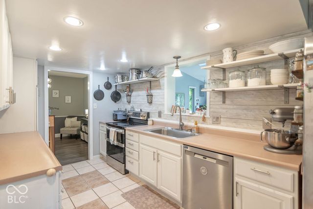 729 Balroyal Court, Indianapolis, IN 46234