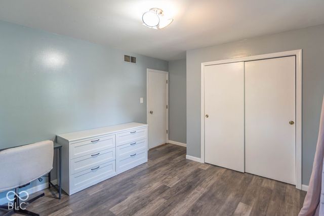 729 Balroyal Court, Indianapolis, IN 46234
