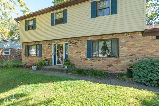 729 Balroyal Court, Indianapolis, IN 46234