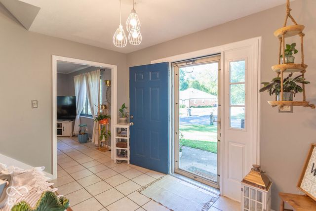 729 Balroyal Court, Indianapolis, IN 46234