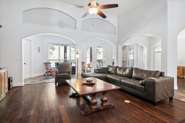 5913 Lavon Drive, Flower Mound, TX 75028