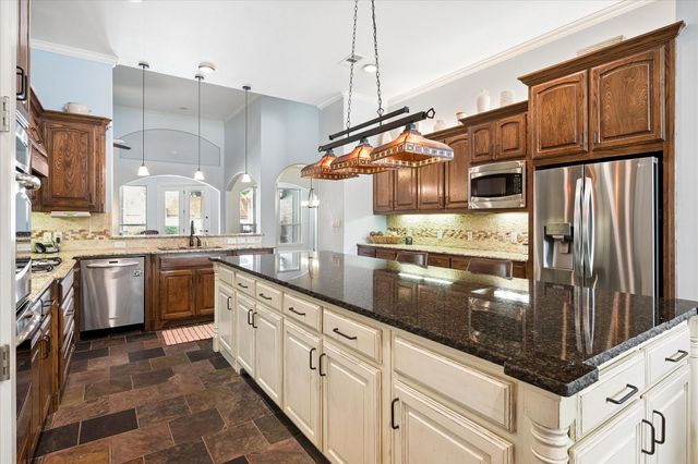 5913 Lavon Drive, Flower Mound, TX 75028