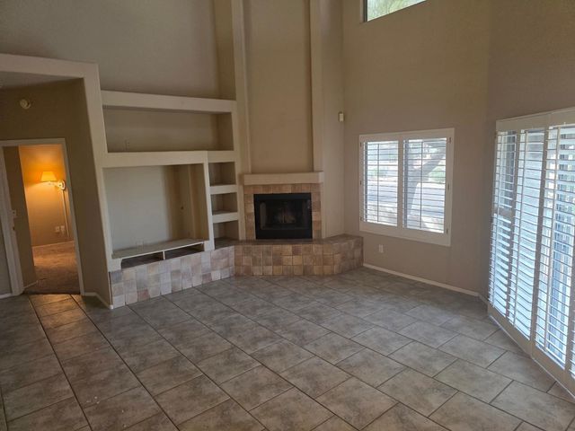 16450 E Avenue Of The Fountains Unit 7, Fountain Hills, AZ 85268